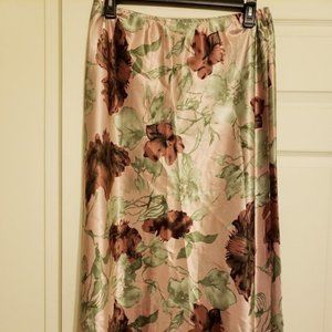 SALE - NWOT ** SATIN FLORAL MOTIF SKIRT